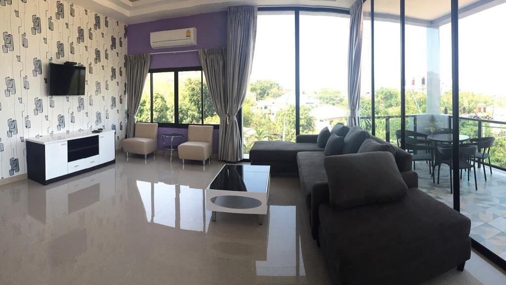 Moment House Hua Hin Hostel Bagian luar foto
