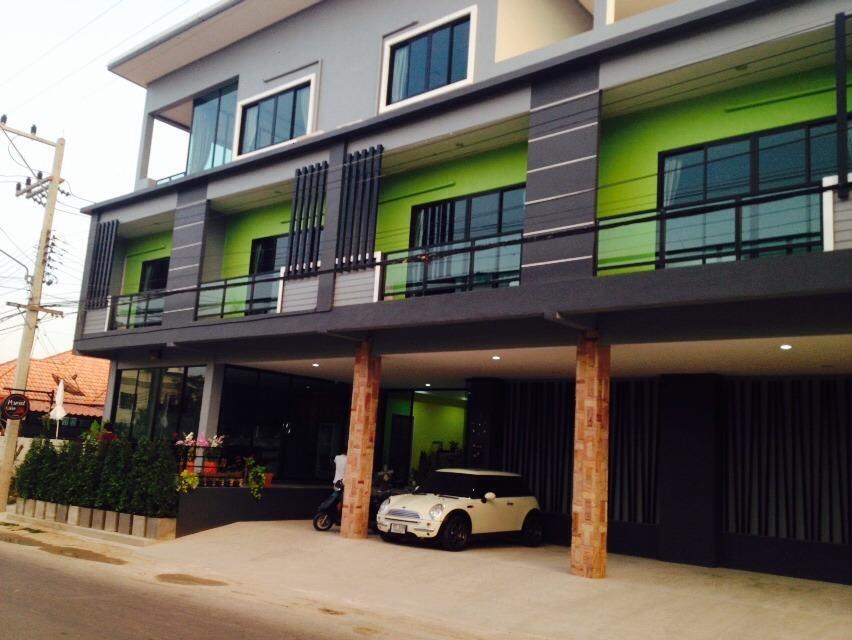Moment House Hua Hin Hostel Bagian luar foto