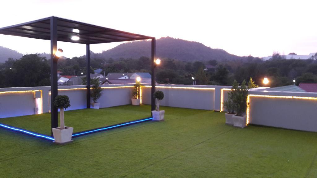 Moment House Hua Hin Hostel Bagian luar foto