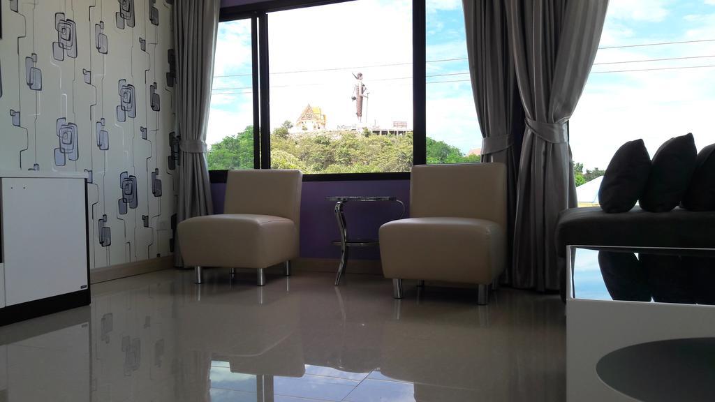 Moment House Hua Hin Hostel Bagian luar foto