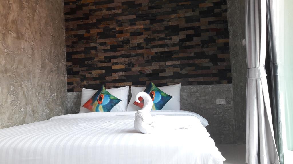 Moment House Hua Hin Hostel Bagian luar foto