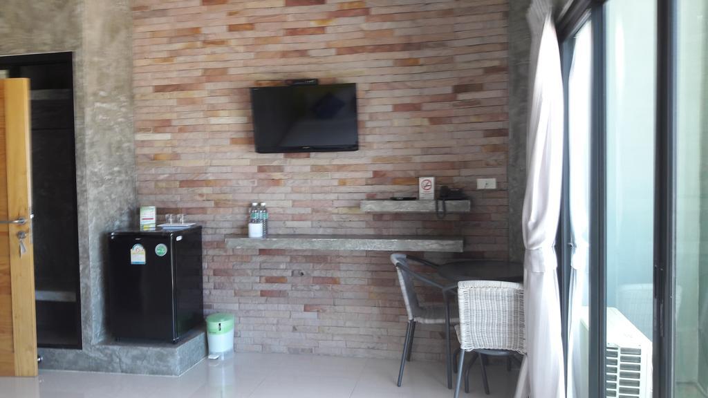 Moment House Hua Hin Hostel Bagian luar foto