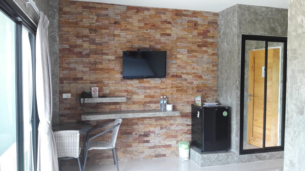 Moment House Hua Hin Hostel Bagian luar foto